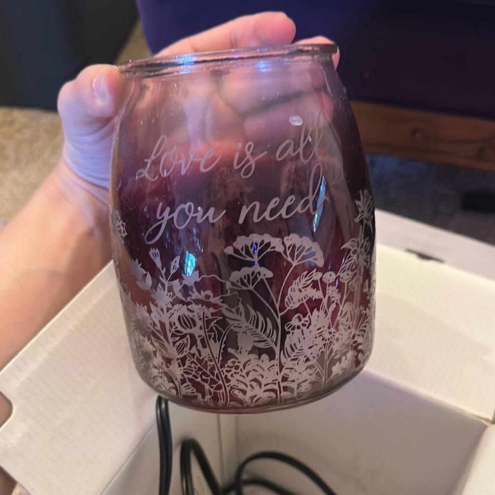 Scentsy Love is All You Need Charity Warmer